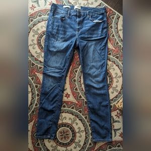 Universal Thread Mid-Rise Skinny Jeans
